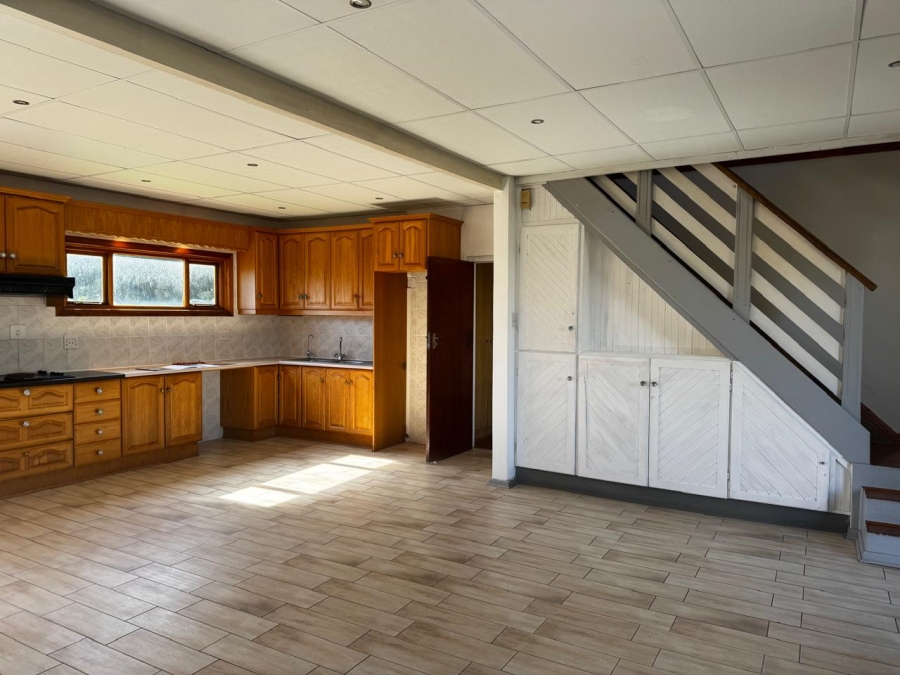 5 Bedroom Property for Sale in Kabeljauws Eastern Cape
